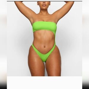 NWT SKIMS recycled swim strapless monokini in neon green size 3x
